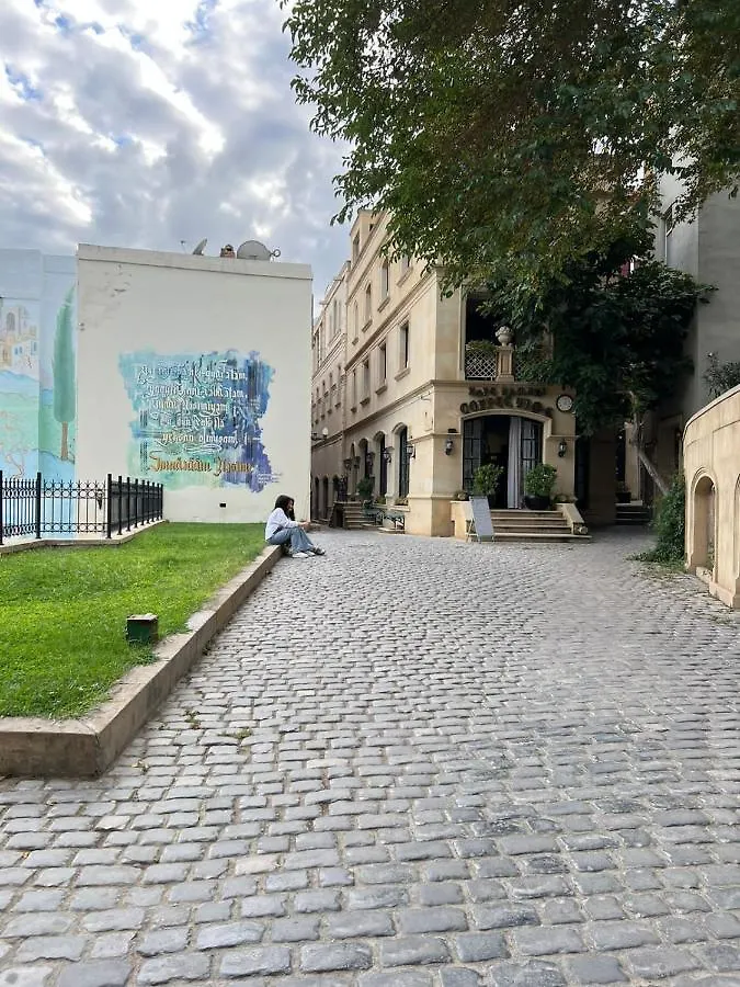 Hellobaku Apartment In Old City
